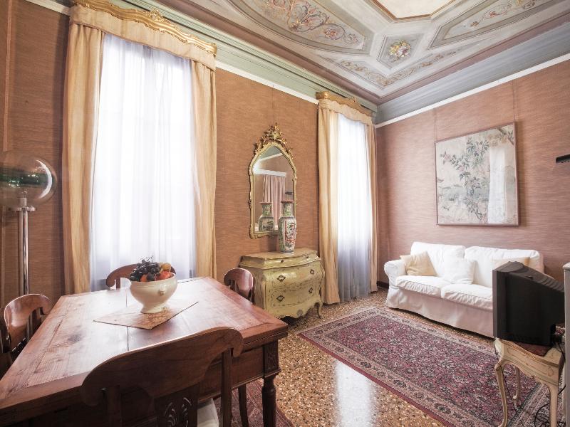 Palazzetto San Lio - Oda