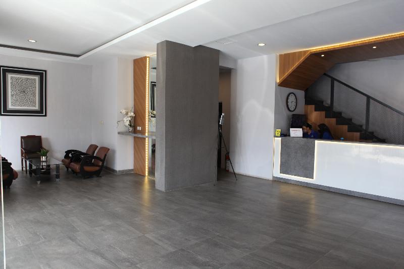 Rahayu Hotel Cirebon - Lobi