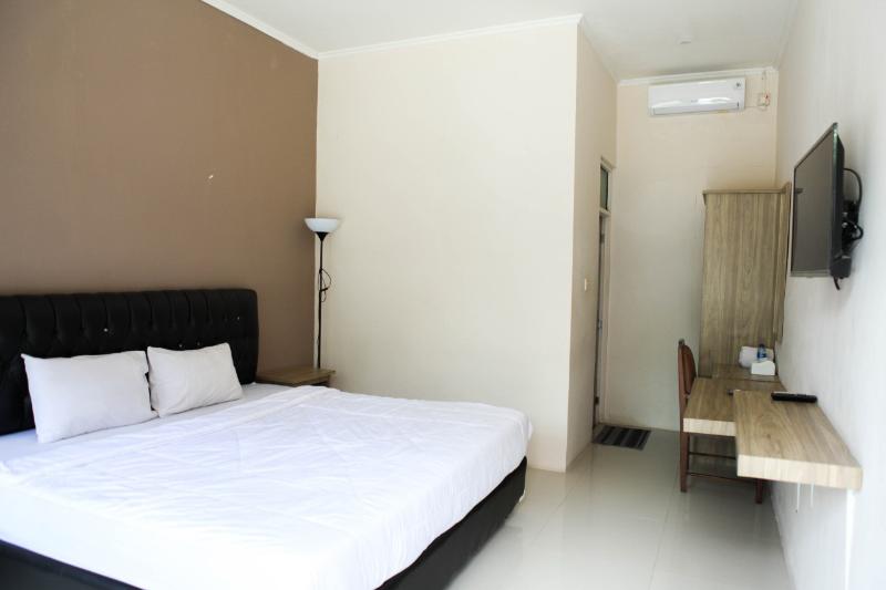 Rahayu Hotel Cirebon - Oda
