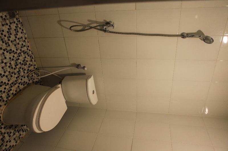 Rahayu Hotel Cirebon - Oda