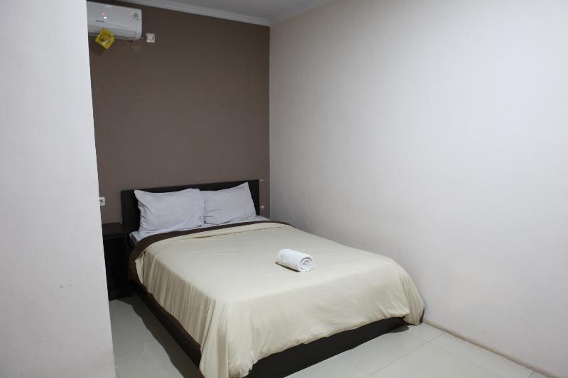 Rahayu Hotel Cirebon - Oda