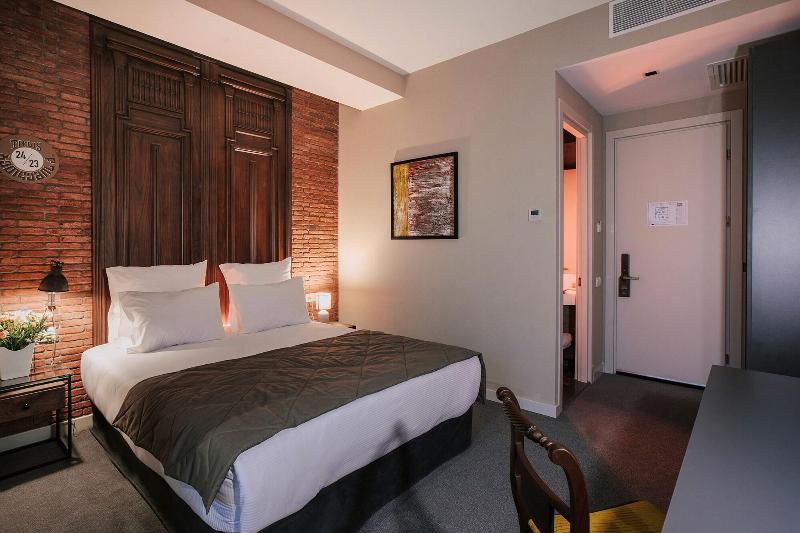 Tbilisee Hotel - Oda
