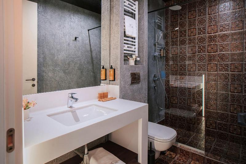 Tbilisee Hotel - Oda