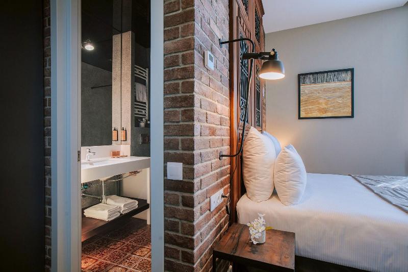 Tbilisee Hotel - Oda