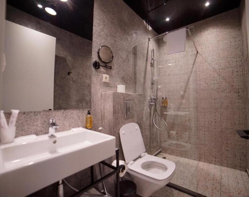 Tbilisee Hotel - Oda