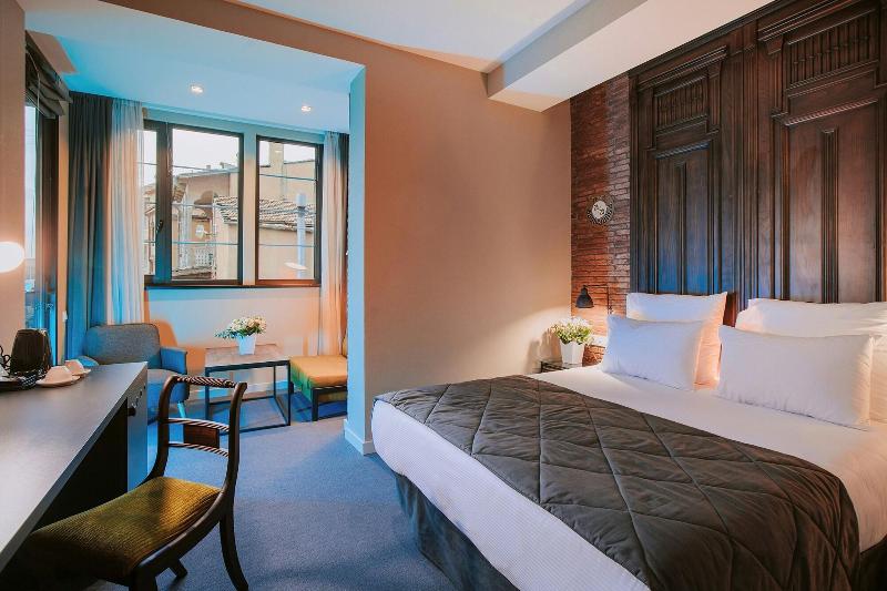 Tbilisee Hotel - Oda