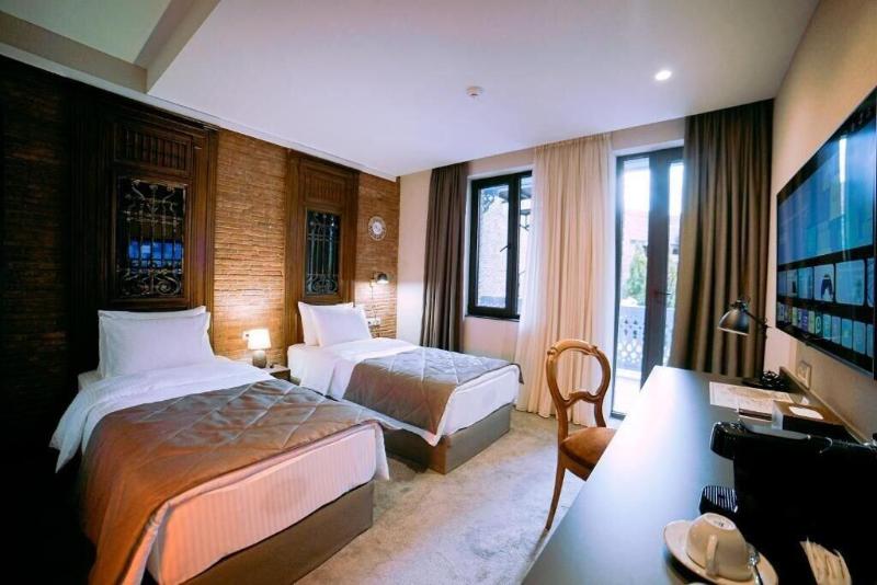 Tbilisee Hotel - Oda