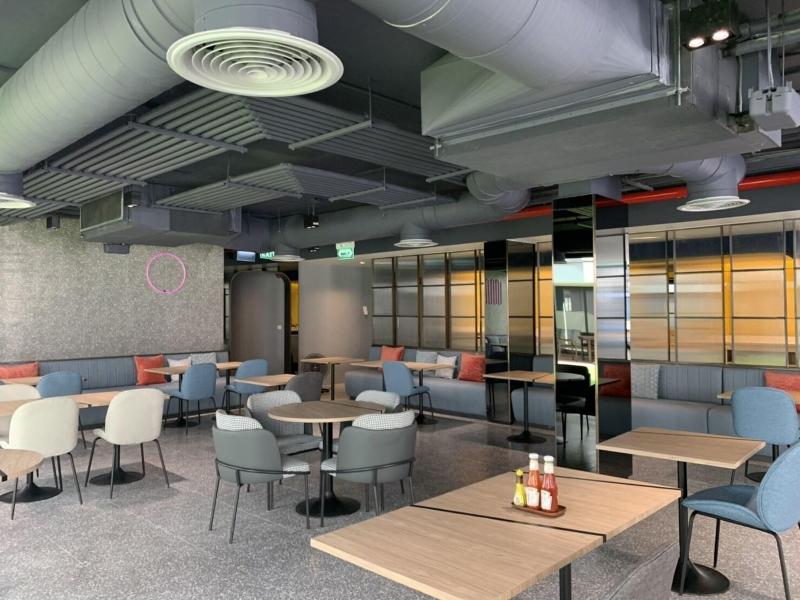 The Quarter Hotel Silom By Uhg - Restoran