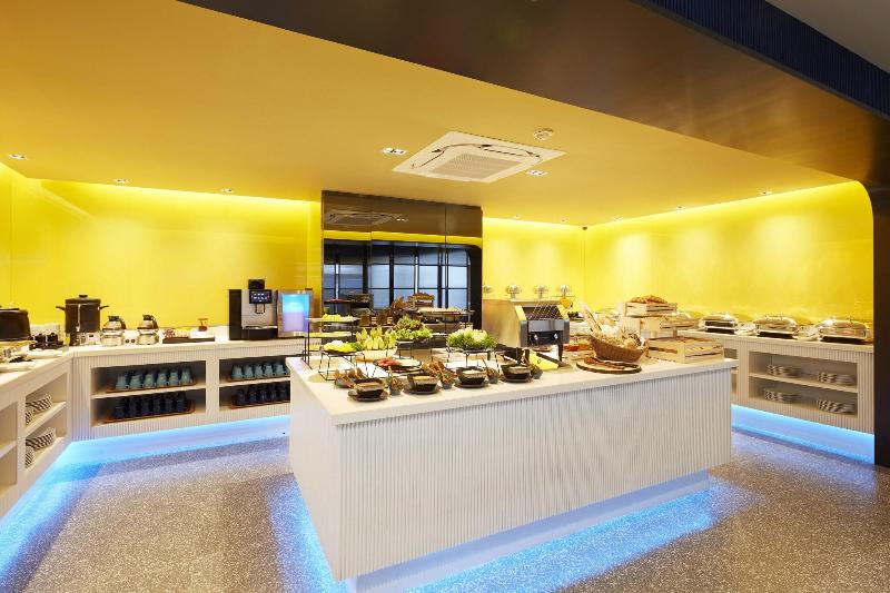 The Quarter Hotel Silom By Uhg - Restoran