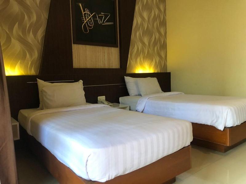 Votel Kartika Abadi Hotel Madiun - Oda