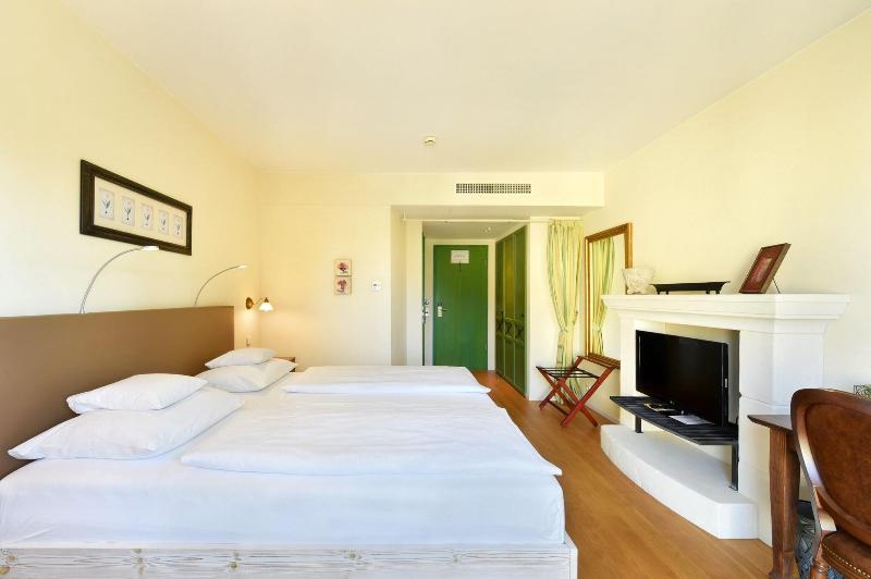 Hotel Hirschen In Freiburg-Lehen - Oda
