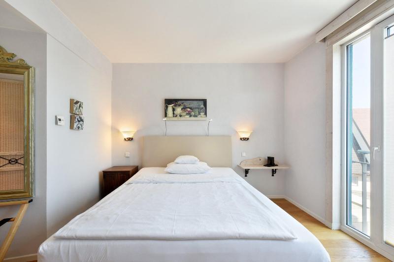 Hotel Hirschen In Freiburg-Lehen - Oda