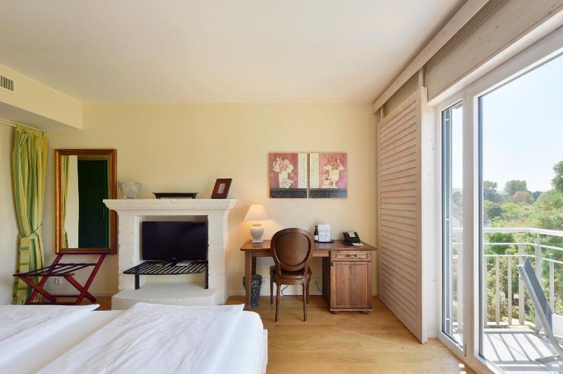 Hotel Hirschen In Freiburg-Lehen - Oda