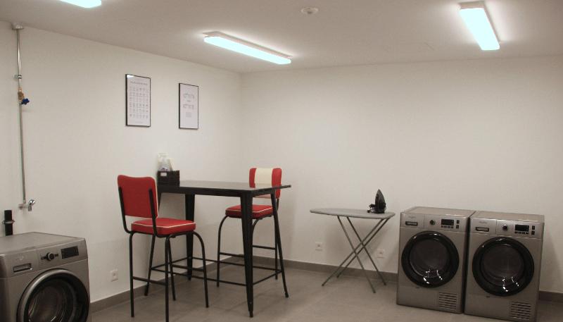 Holiday Inn Express And Suites Basel - Allschwil - Genel