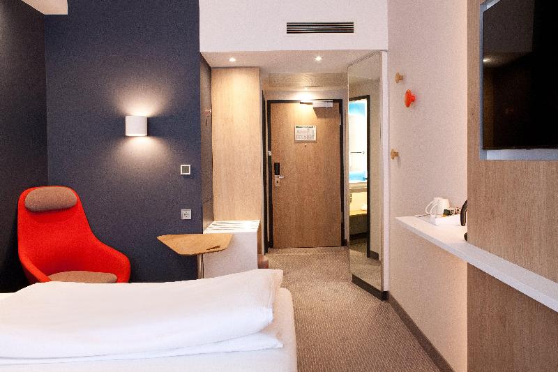 Holiday Inn Express And Suites Basel - Allschwil - Oda