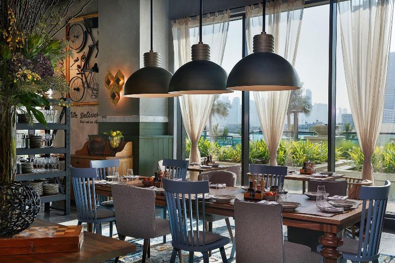 Marriott Resort Palm Jumeirah Dubai - Restoran