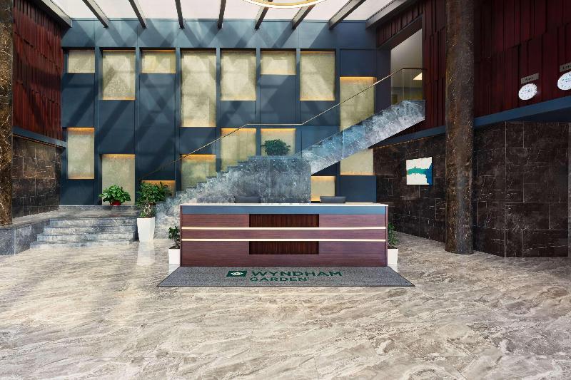 Wyndham Garden Baku - Lobi