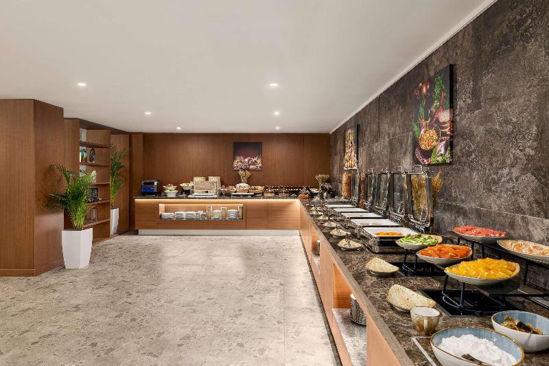 Wyndham Garden Baku - Restoran