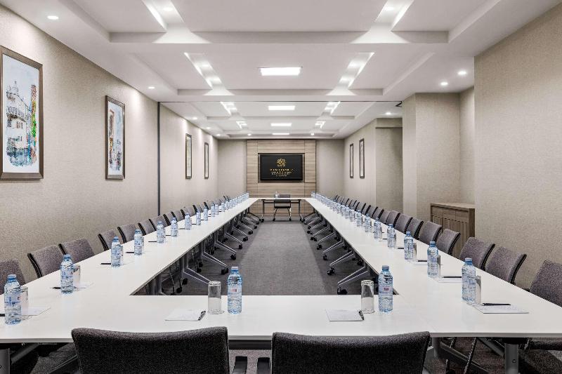 Tbilisi Chambers Trademark Collection By Wyndham - Toplantı