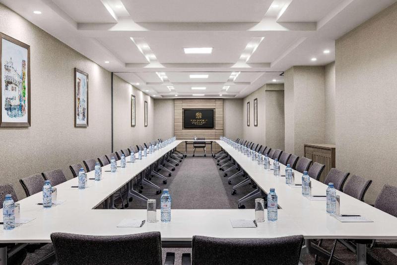 Tbilisi Chambers Trademark Collection By Wyndham - Toplantı