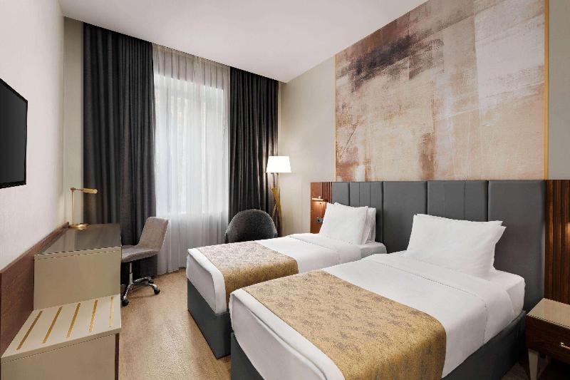Tbilisi Chambers Trademark Collection By Wyndham - Oda