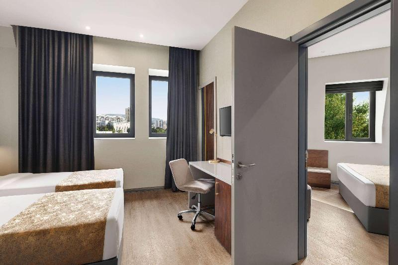 Tbilisi Chambers Trademark Collection By Wyndham - Oda
