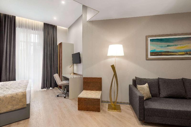 Tbilisi Chambers Trademark Collection By Wyndham - Oda