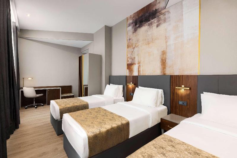 Tbilisi Chambers Trademark Collection By Wyndham - Oda
