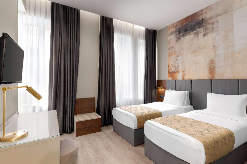 Tbilisi Chambers Trademark Collection By Wyndham - Oda