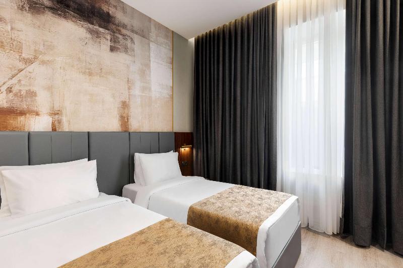 Tbilisi Chambers Trademark Collection By Wyndham - Oda