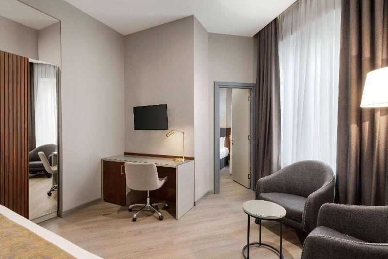 Tbilisi Chambers Trademark Collection By Wyndham - Oda