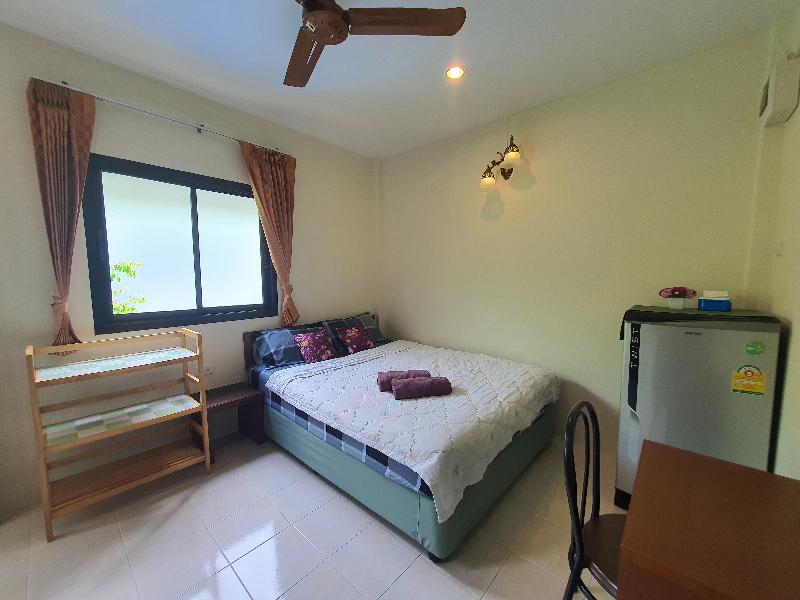 Baan Muchshima Hostel Phuket - Oda
