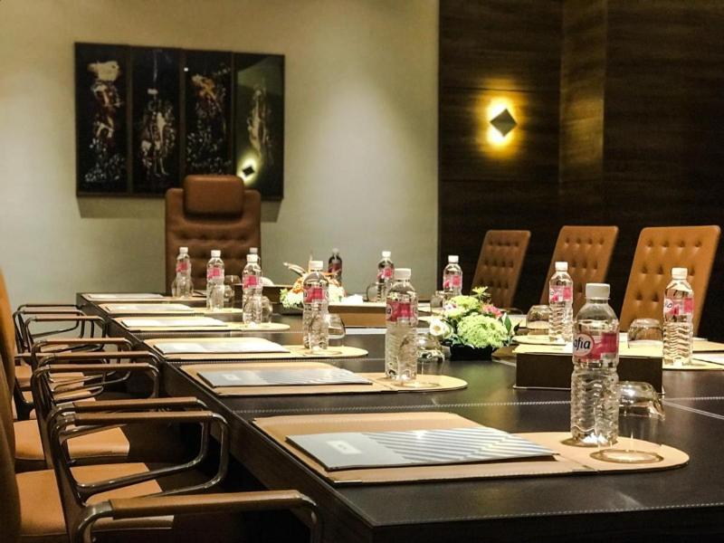 RADISSON BLU HOTEL & CONVENTION CENTER - Genel