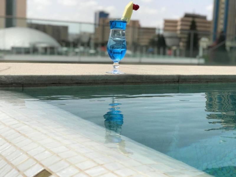 RADISSON BLU HOTEL & CONVENTION CENTER - Havuz