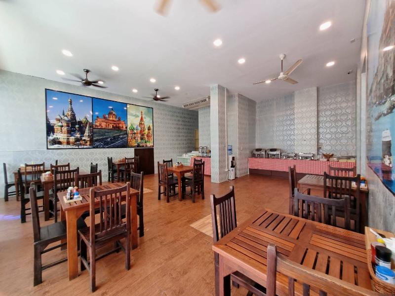 77 Patong Hotel & Spa - Restoran
