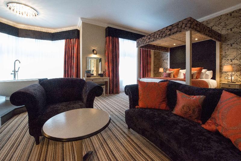 Best Western Plus Burlington Hotel - Oda