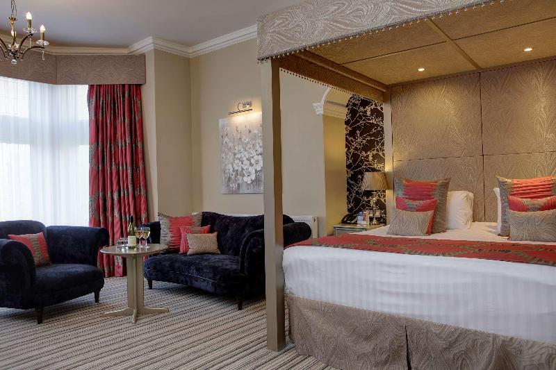 Best Western Plus Burlington Hotel - Oda