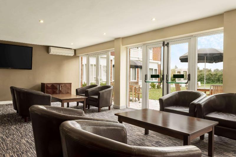 Ramada Warwick Kenilworth - Bar