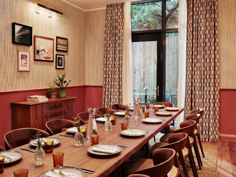 The Hoxton Shepherd's Bush - Toplantı