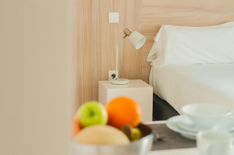 Select Porto Suites - Oda