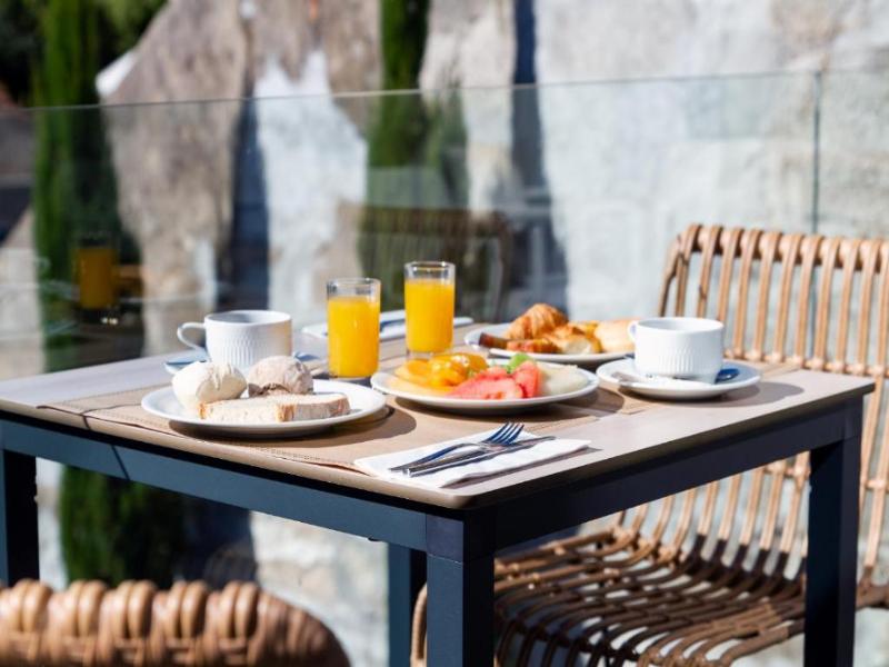 Select Porto Suites - Restoran