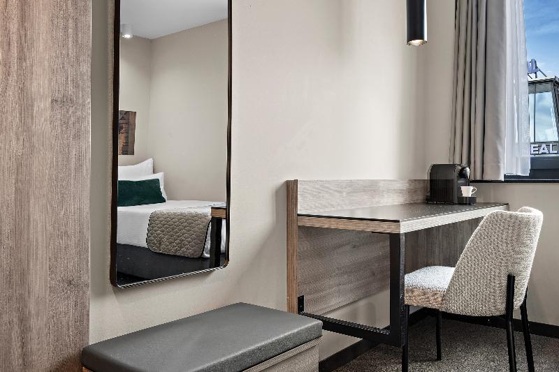 Leonardo Hotel Vienna City West - Oda