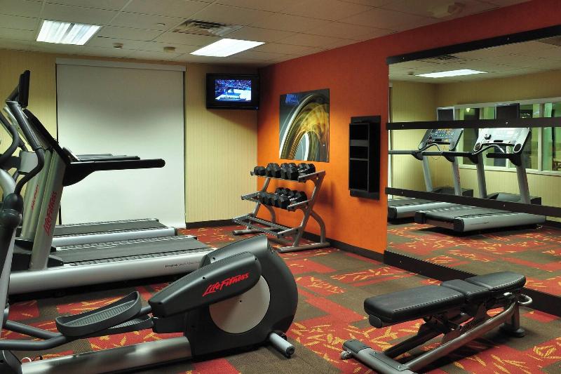 Courtyard By Marriott Kingston - Aktivite
