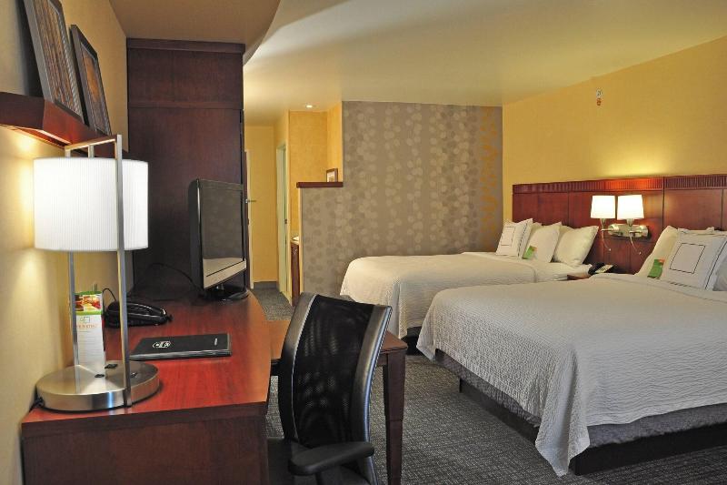 Courtyard By Marriott Kingston - Oda