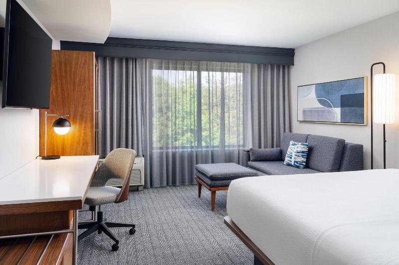 Courtyard By Marriott Kingston - Oda