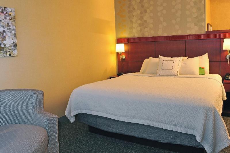 Courtyard By Marriott Kingston - Oda
