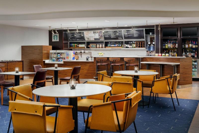 Courtyard By Marriott Kingston - Restoran