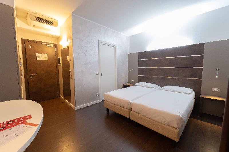Cavallo Hotel Noventa - Oda
