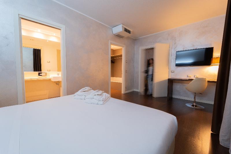 Cavallo Hotel Noventa - Oda