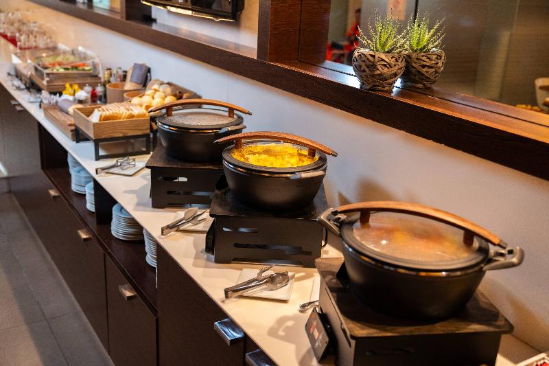 Cavallo Hotel Noventa - Restoran
